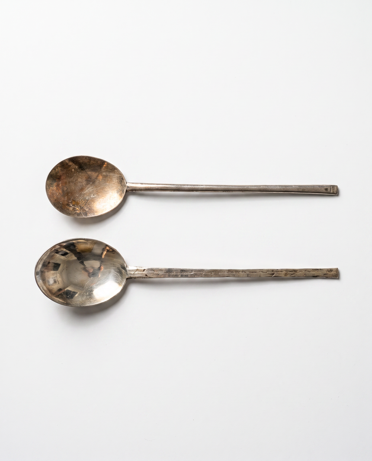 Vintage Korean yugi bronze spoons, set of two, hand-forged, detail 3