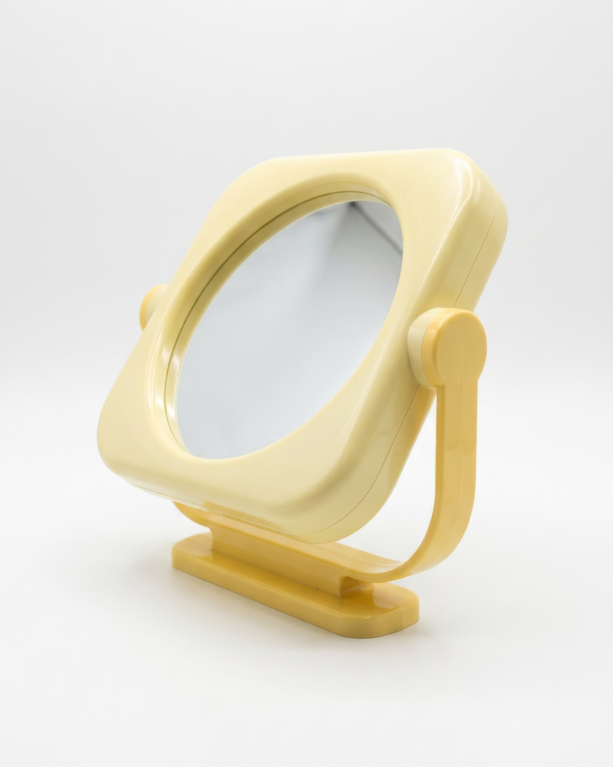 Vintage Space Age double-sided round plastic vanity mirror, 1970s, detail 3