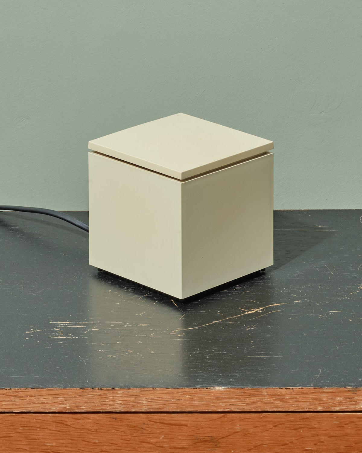 Vintage Cuboluce cube bedside lamp by Mario Melocchi and Franco Bettonica for Cini & Nils, 1970s, detail 3