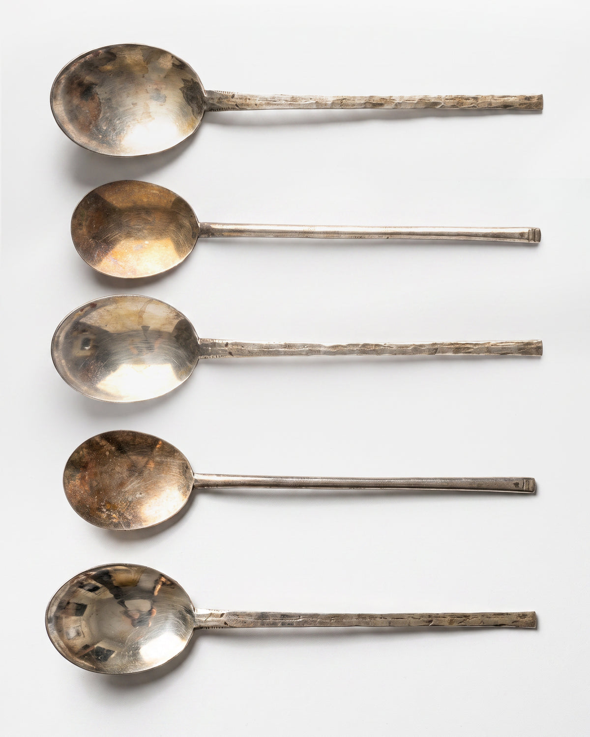 Vintage Korean yugi bronze spoons, set of two, hand-forged, detail 2