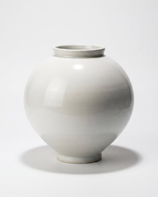 Korean white porcelain moon jar (dalhangari) by ceramicist Kim Jong Yeong