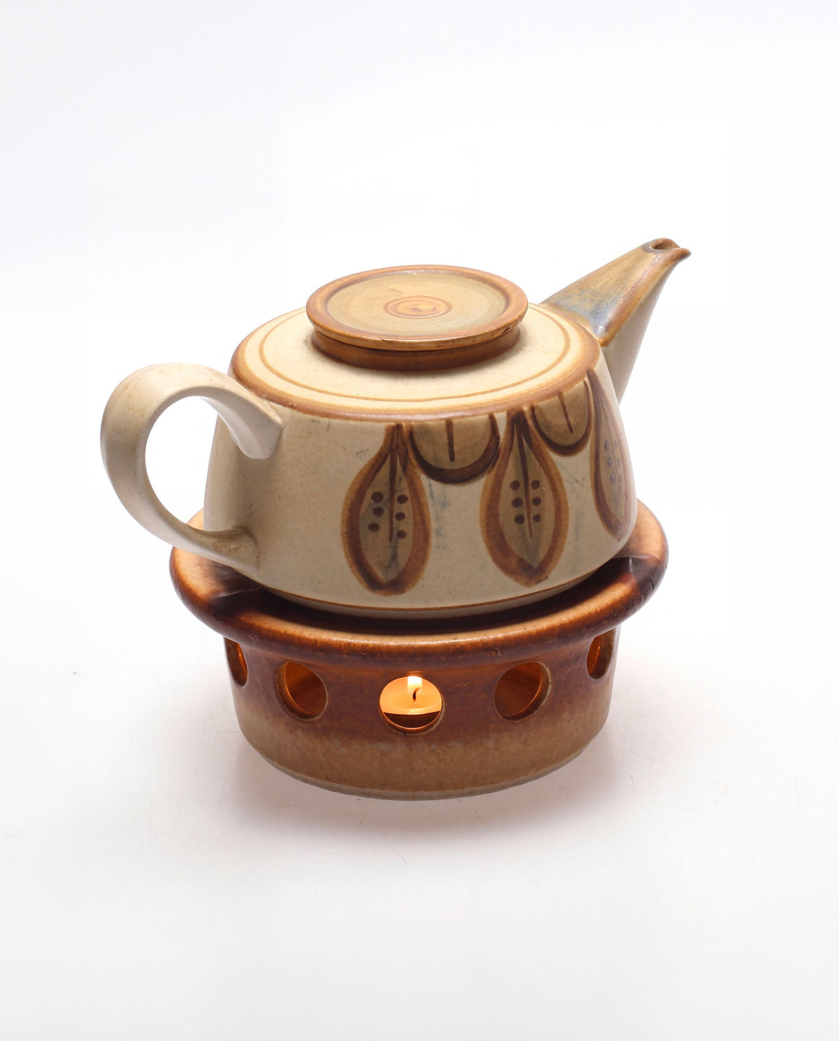 Vintage Søholm teapot and warmer with autumn leaf motif by Noomi Backhausen, Denmark, detail 3